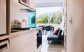 Phaedrus Living - Seaside Luxury Flat Harbour 103